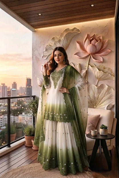 ěsigner Party Wear Look Pur Heavy Dual Tone Peding Star Georgette Top Plazzo & Dupatta Set