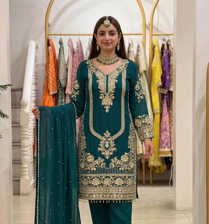 Women’s Dark Green Festive Suit Set | Embroidered Kurta, Pants & Dupatta