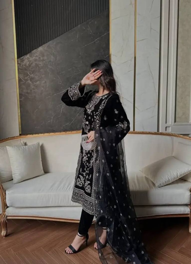 Elegant Black & Gold Embroidered Velvet Tunic Set for Festive Occasions