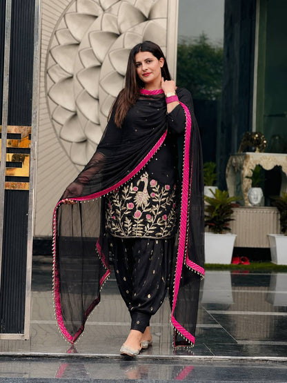Festive Ethnic Punjabi Suit Set featuring Floral Zari Embroidery for Women