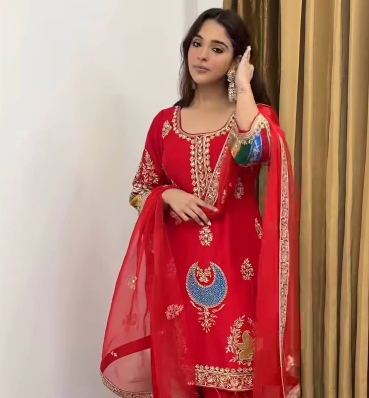 Heavy Natural Crepe Silk Kurta Pant Set with Net Embroidered Dupatta